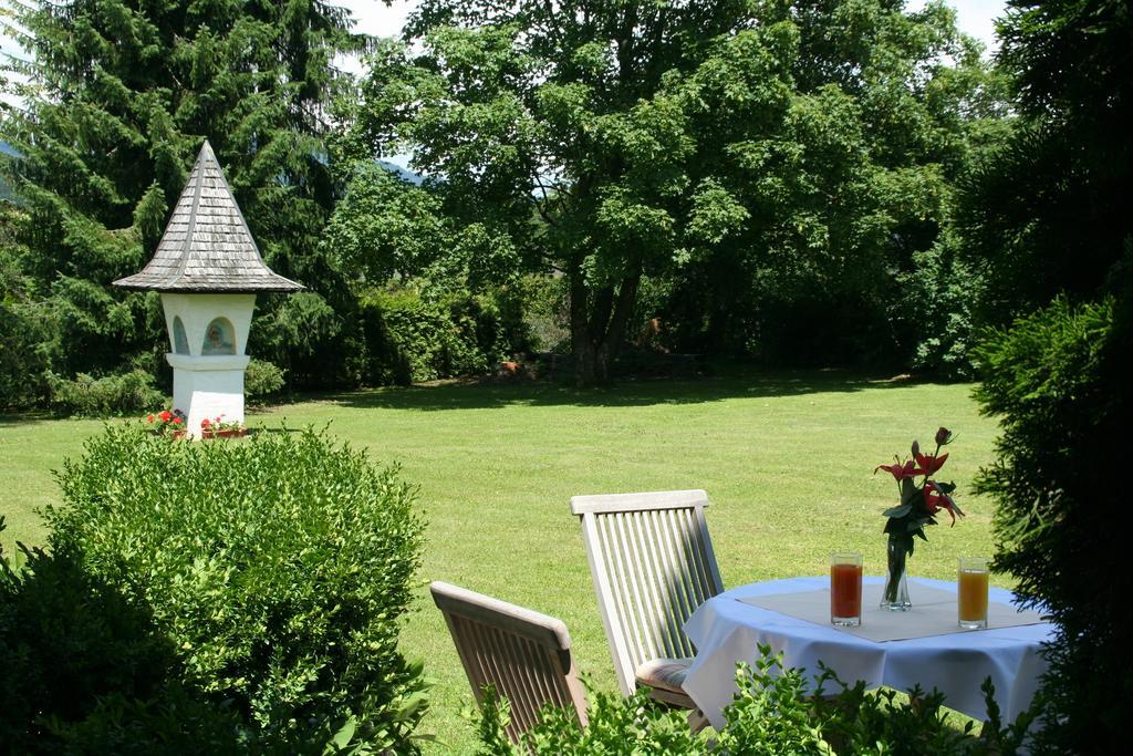 Beautyfarm Landhaus Servus Фельден-ам-Вёртер-Зе Экстерьер фото